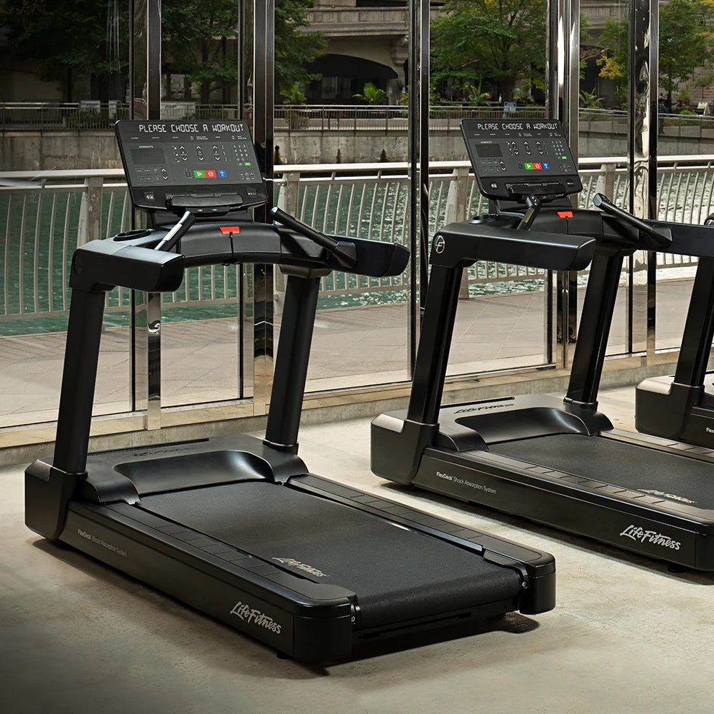 LifeFitness Club Series + Treadmill w/ SL Console